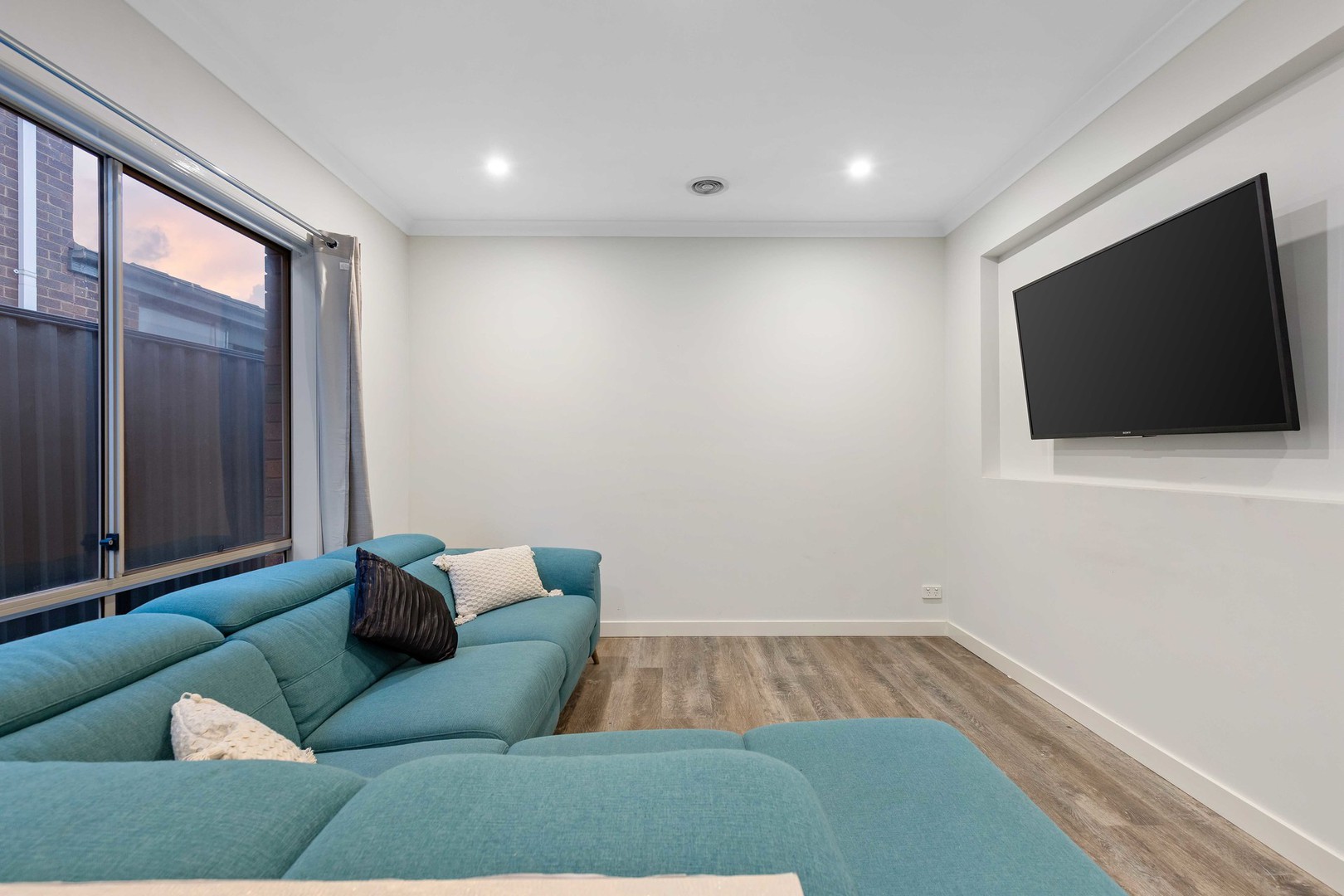21 Grandview Crescent, Hillside, VIC 3037, Hillside - Thumbnail 7