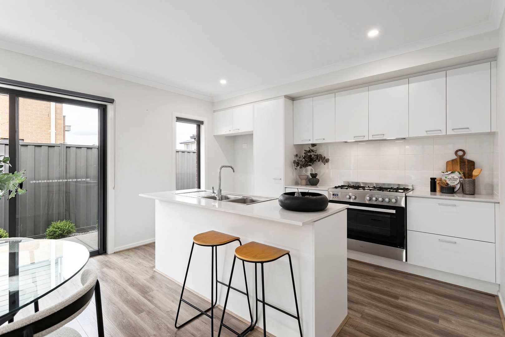 21 Hallcroft Road, Greenvale, VIC 3059, Greenvale - Thumbnail 4