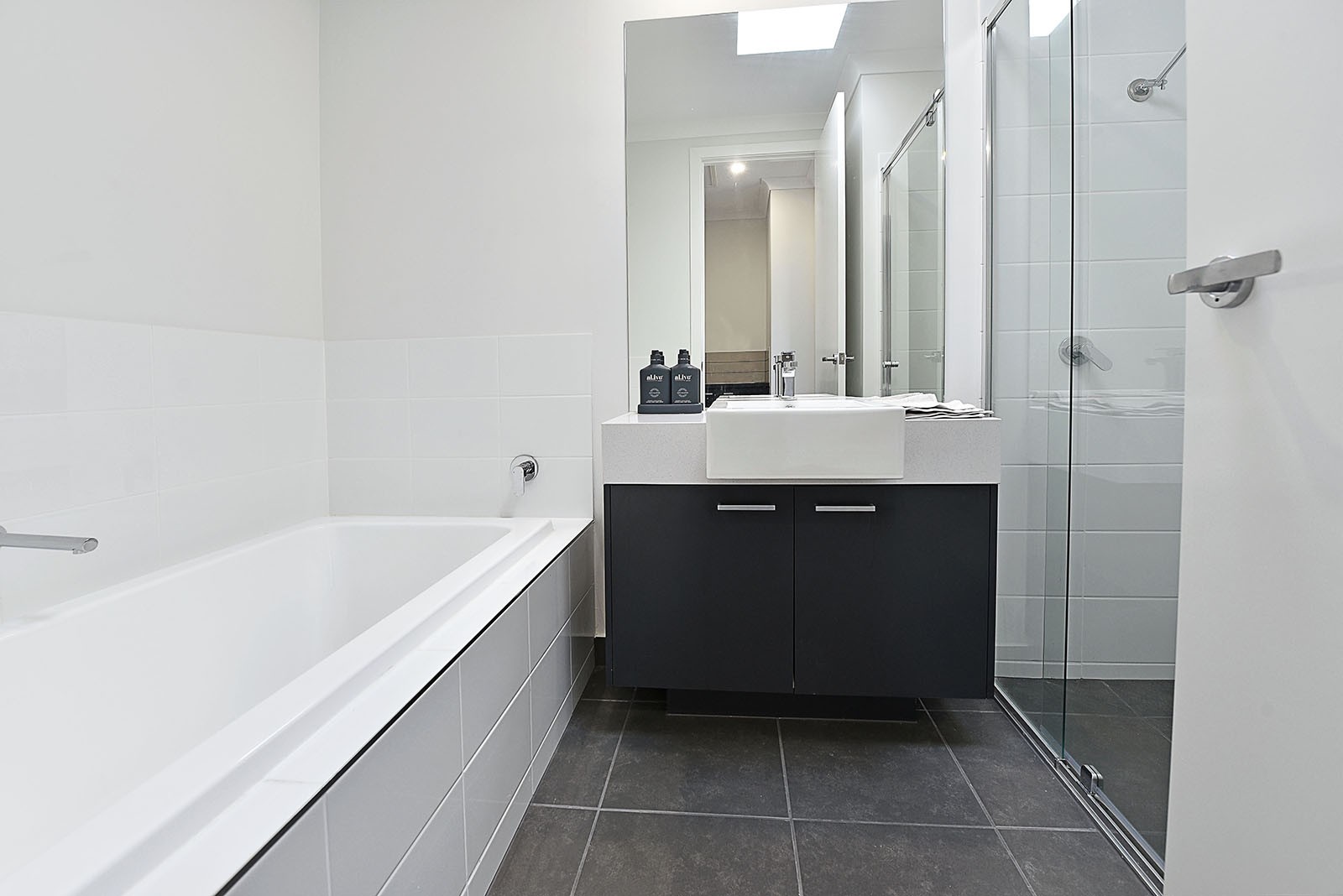 21 Hallcroft Road, Greenvale, VIC 3059, Greenvale - Thumbnail 4