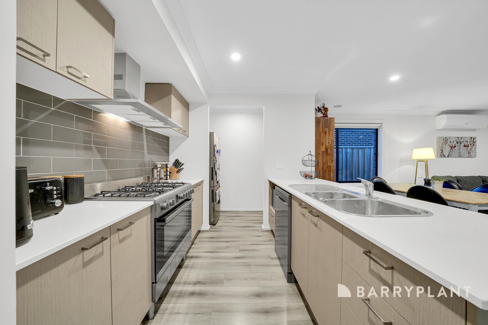 21 Houdini Drive, Tarneit, VIC 3029, Tarneit - Thumbnail 7