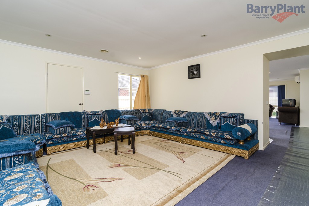 21 Inverloch Drive, Point Cook, VIC 3030, Point Cook - Thumbnail 6