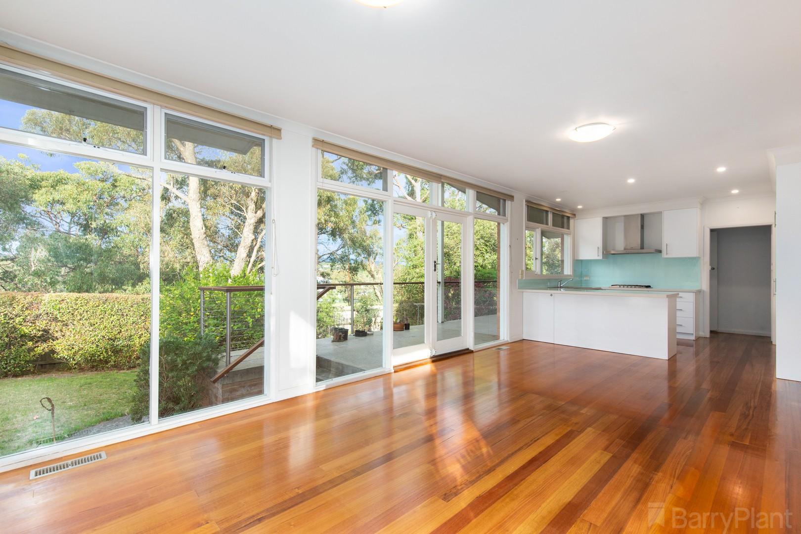 21 Ireland Street, Ringwood, VIC 3134, Ringwood - Thumbnail 3