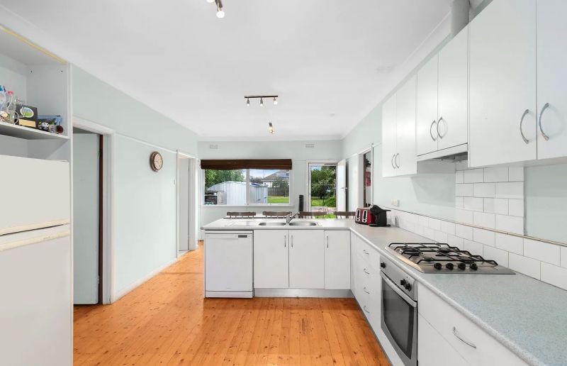 21 Isabella St, Geelong West, VIC 3218, Geelong West - Thumbnail 3