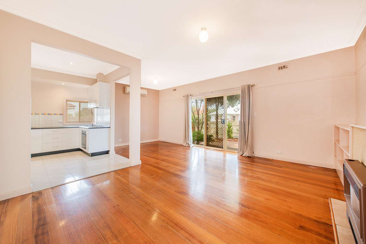 21 Joffre Avenue, Edithvale, VIC 3196, Edithvale - Thumbnail 2