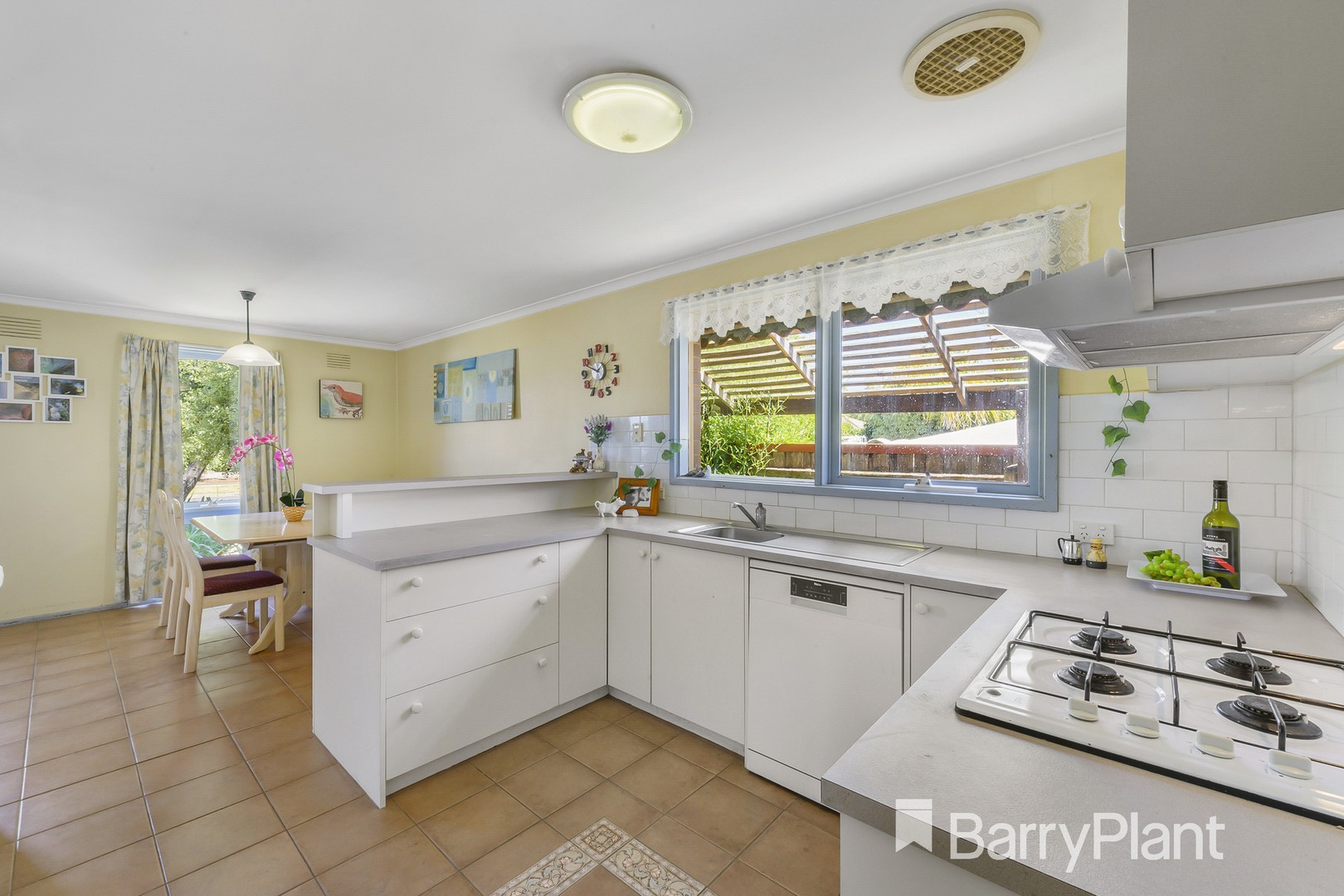 21 Kamil Street, Melton South, VIC 3338, Melton South - Thumbnail 8
