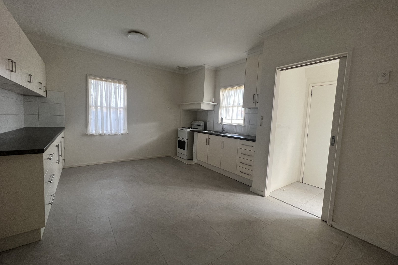 21 Kelvin Avenue, Mildura, VIC 3500, Mildura - Thumbnail 2