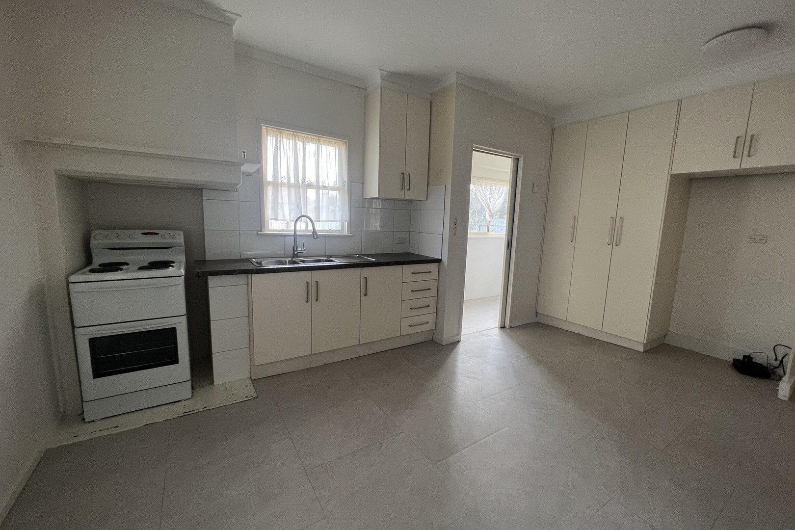 21 Kelvin Avenue, Mildura, VIC 3500, Mildura - Thumbnail 3