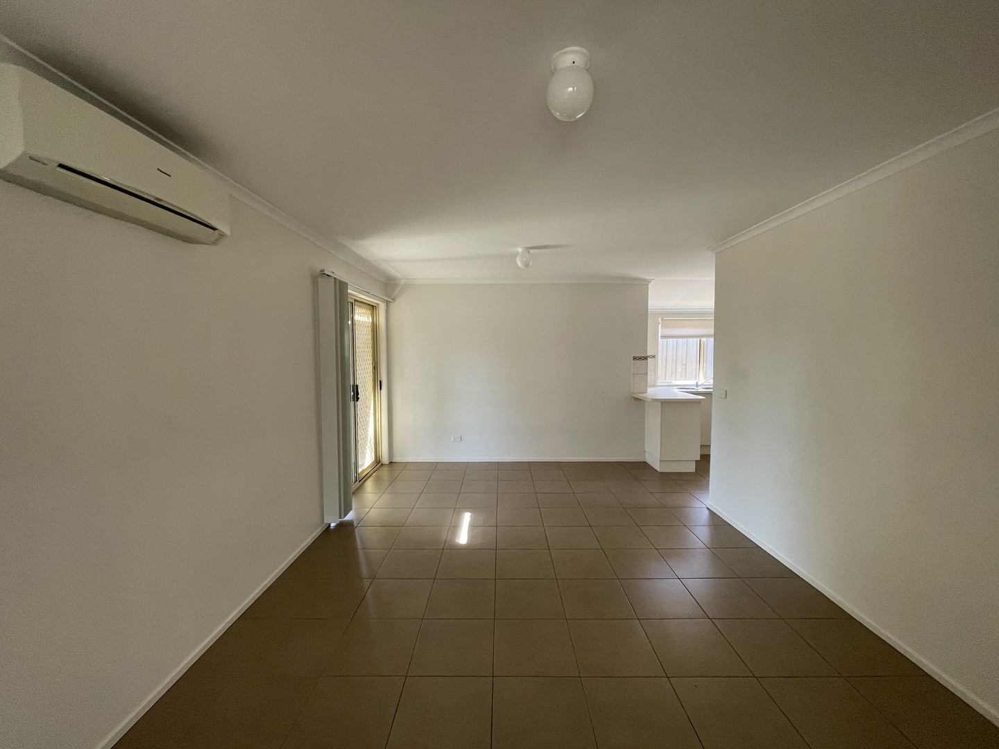 21 Kimberley Road, Werribee, VIC 3030, Werribee - Thumbnail 4