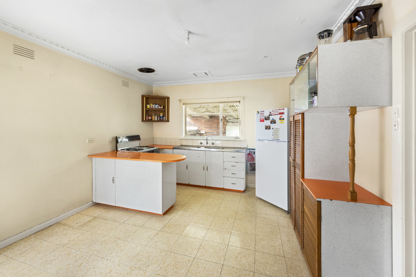 21 Kodre StreetSt Albans, VIC 3021, St Albans - Thumbnail 3