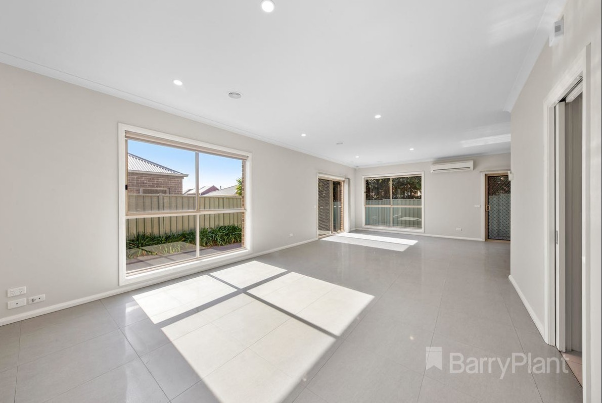 21 Kunuka Circuit, Caroline Springs, VIC 3023, Caroline Springs - Thumbnail 4