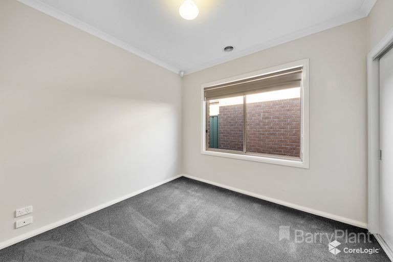 21 Kunuka Circuit, Caroline Springs, VIC 3023, Caroline Springs - Thumbnail 7