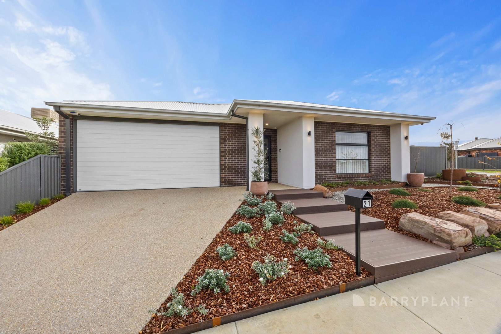 21 Lakeland Dr, Lucas, VIC 3350 - Thumbnail 2 - 24/06/2026