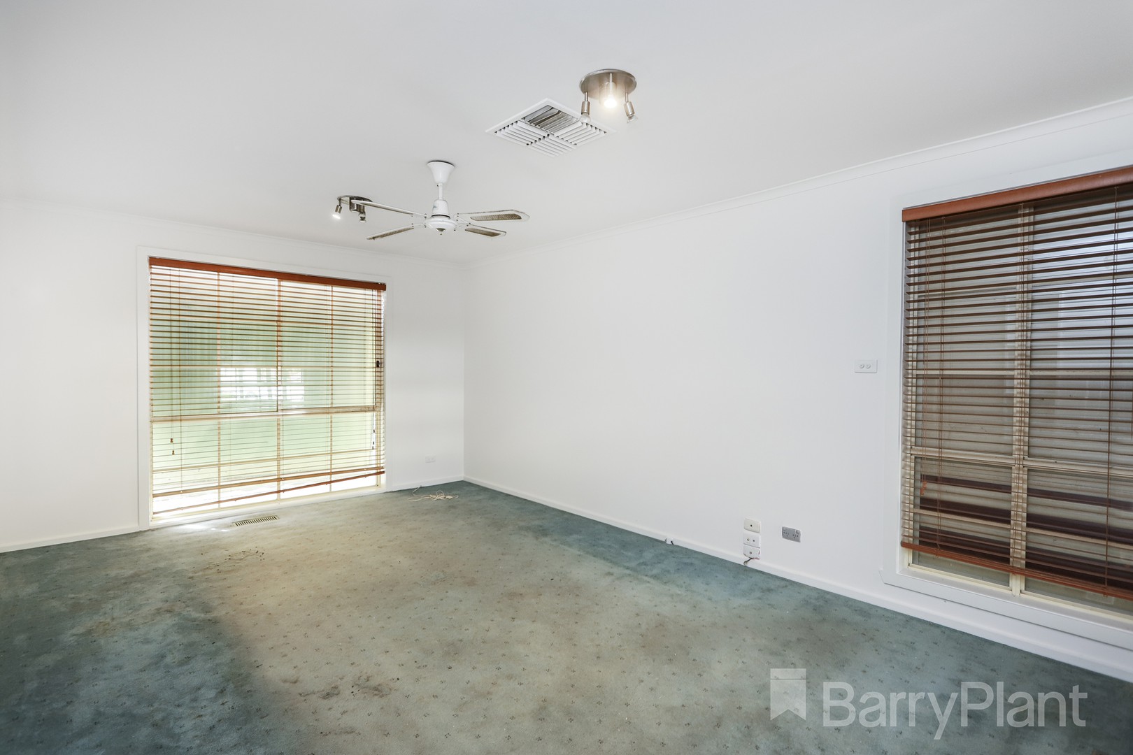 21 Learmonth Crescent, Sunshine West, VIC 3020, Sunshine West - Thumbnail 3