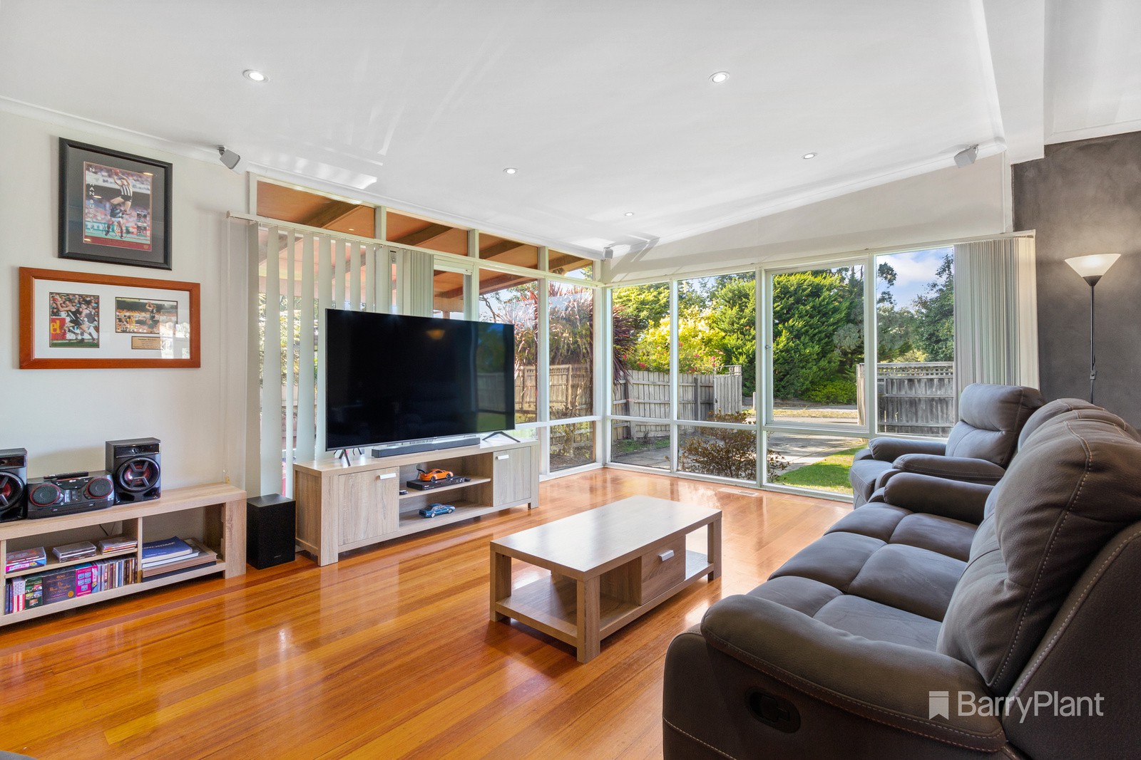 21 Lightwood Drive, Ferntree Gully, VIC 3156, Ferntree Gully - Thumbnail 3