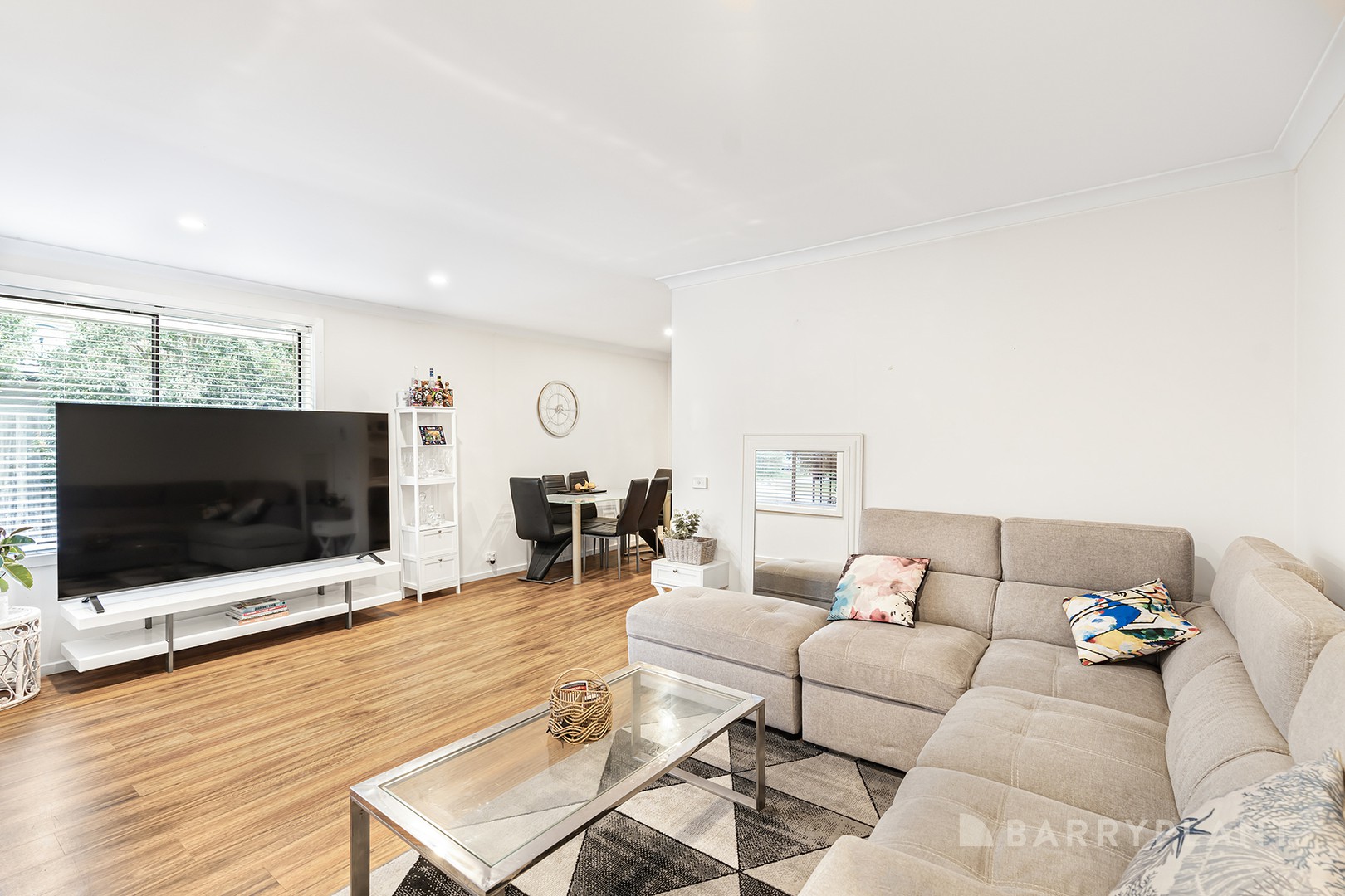 21 Lucas Avenue, Kilsyth, VIC 3137 - Thumbnail 2 - 25/06/2026