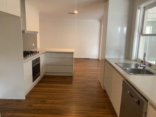 21 Lucas  Avenue, Kilsyth, VIC 3137, Kilsyth - Thumbnail 3