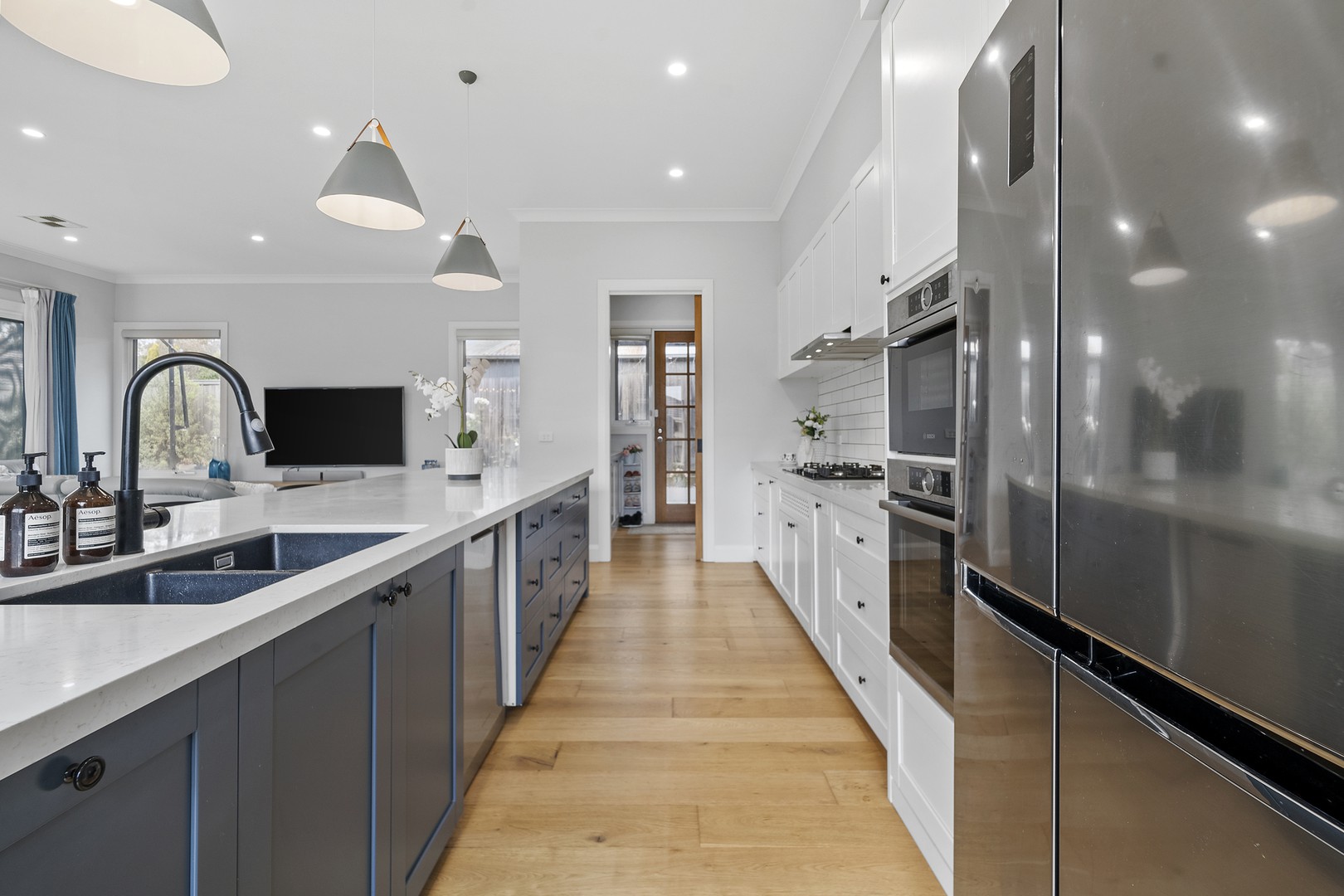 21 Macey Street, Croydon South, VIC 3136, Croydon South - Thumbnail 3