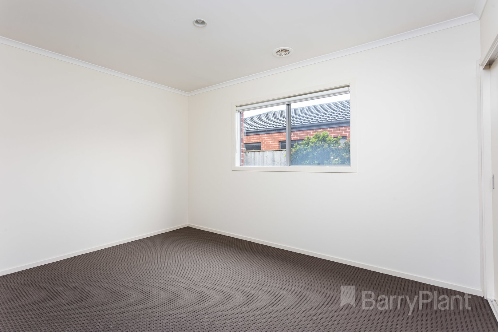 21 Maddock Street, Point Cook, VIC 3030, Point Cook - Thumbnail 3