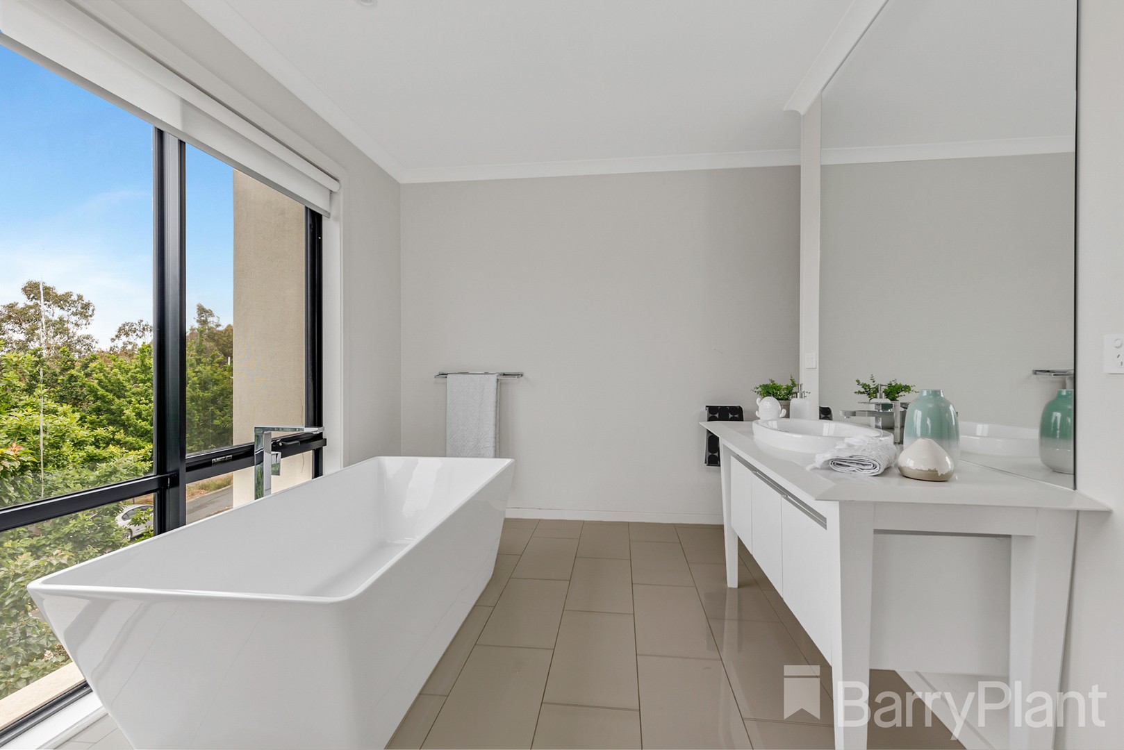 21 Manchester CrescentBundoora, VIC 3083, Bundoora - Thumbnail 4