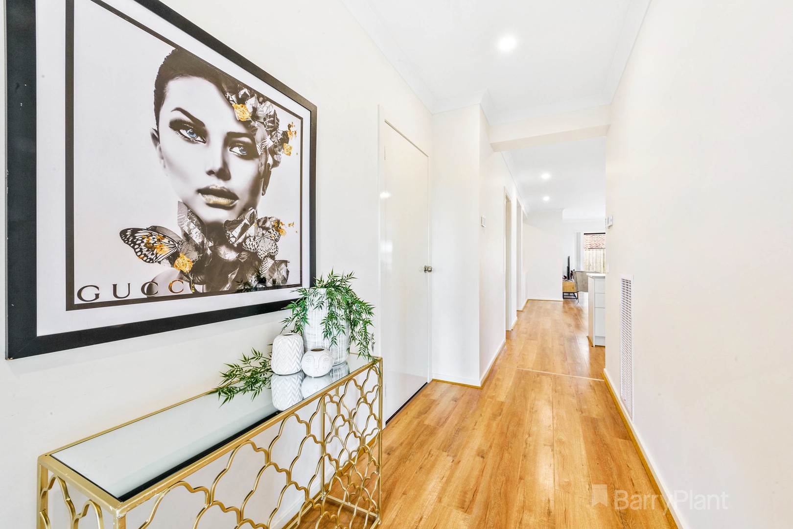 21 Masters Crescent, Mambourin, VIC 3024 - Thumbnail 2 - 18/07/2022