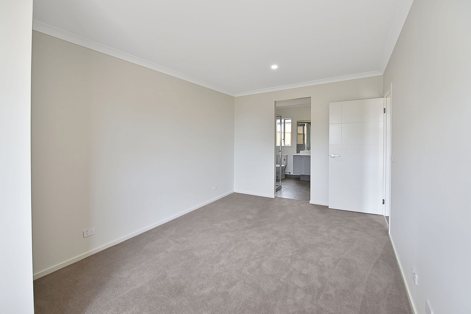 21 Mervyn Drive, Greenvale, VIC 3059 - Thumbnail 2 - 20/11/2023