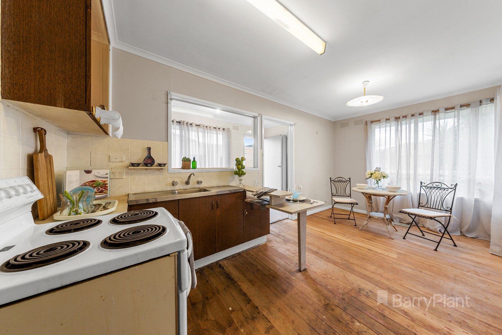 21 Moffat Street, St Albans, VIC 3021, St Albans - Thumbnail 2