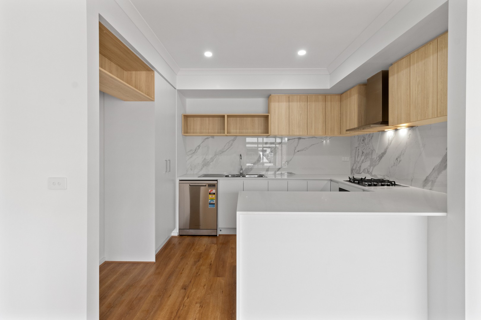 21 Mortdale Lane, Clyde North, VIC 3978, Clyde North - Thumbnail 3