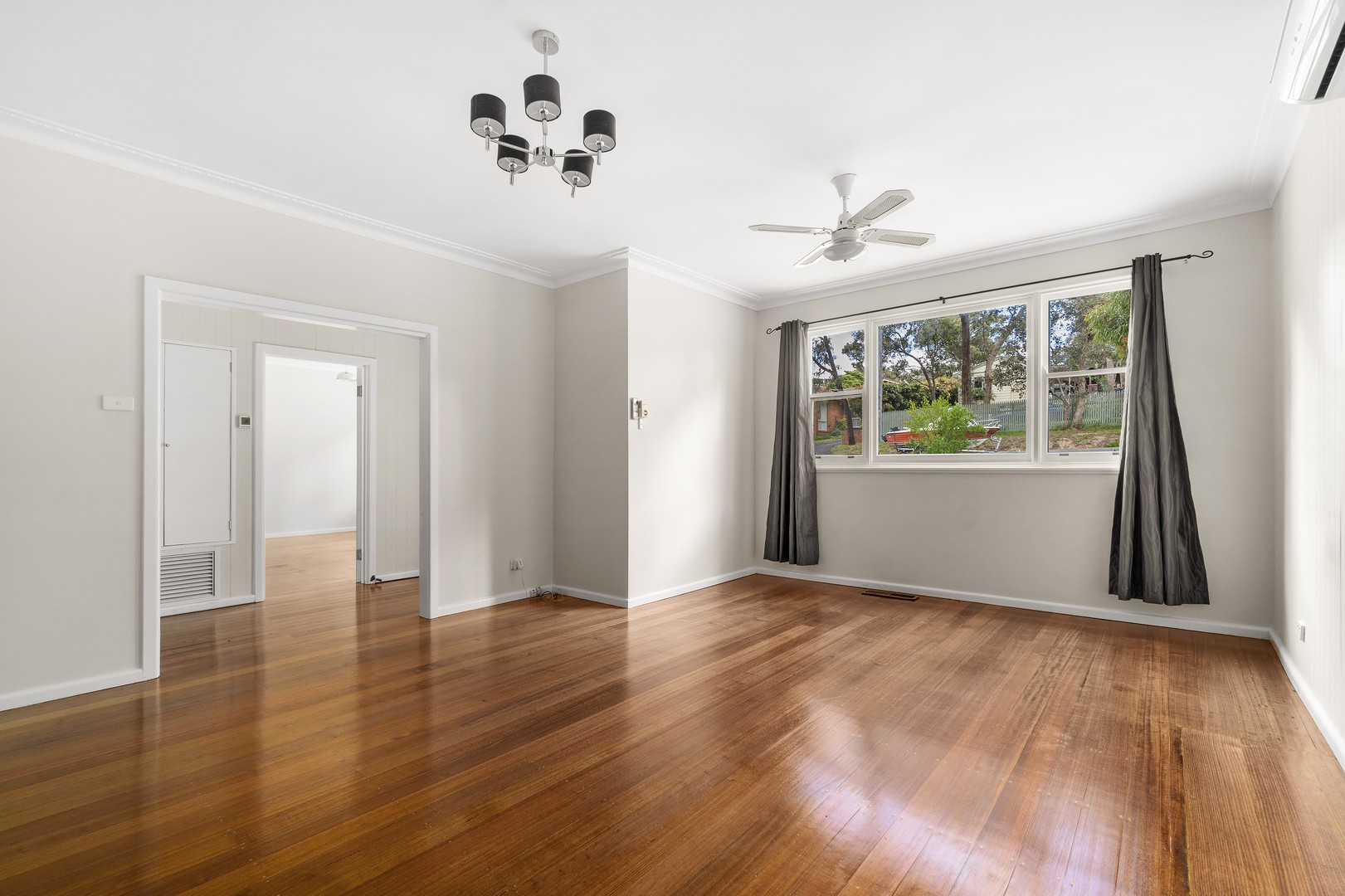 21 Nicholson Close, Research, VIC 3095, Research - Thumbnail 2