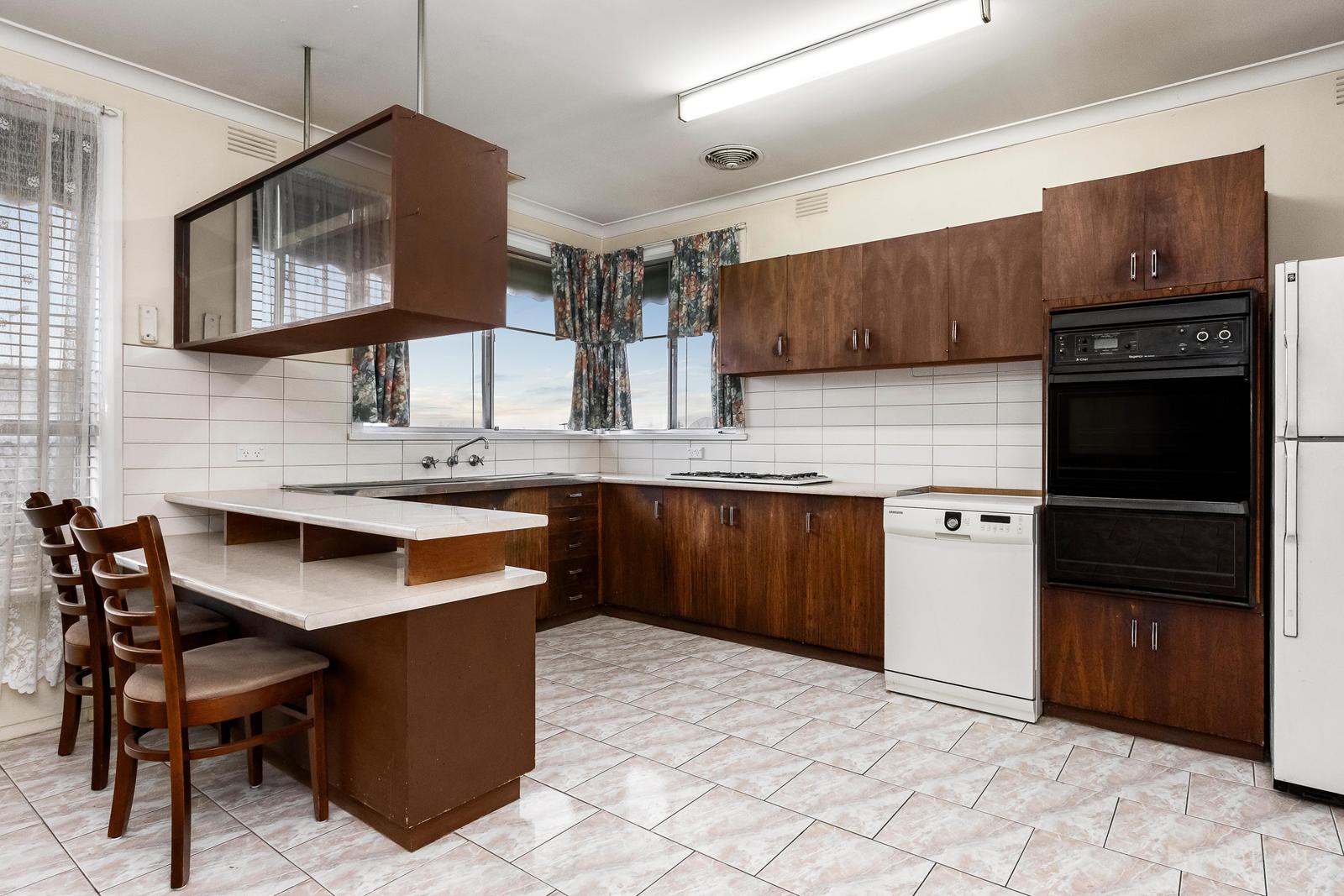 21 Nirvana Crescent, Bulleen, VIC 3105, Bulleen - Thumbnail 4
