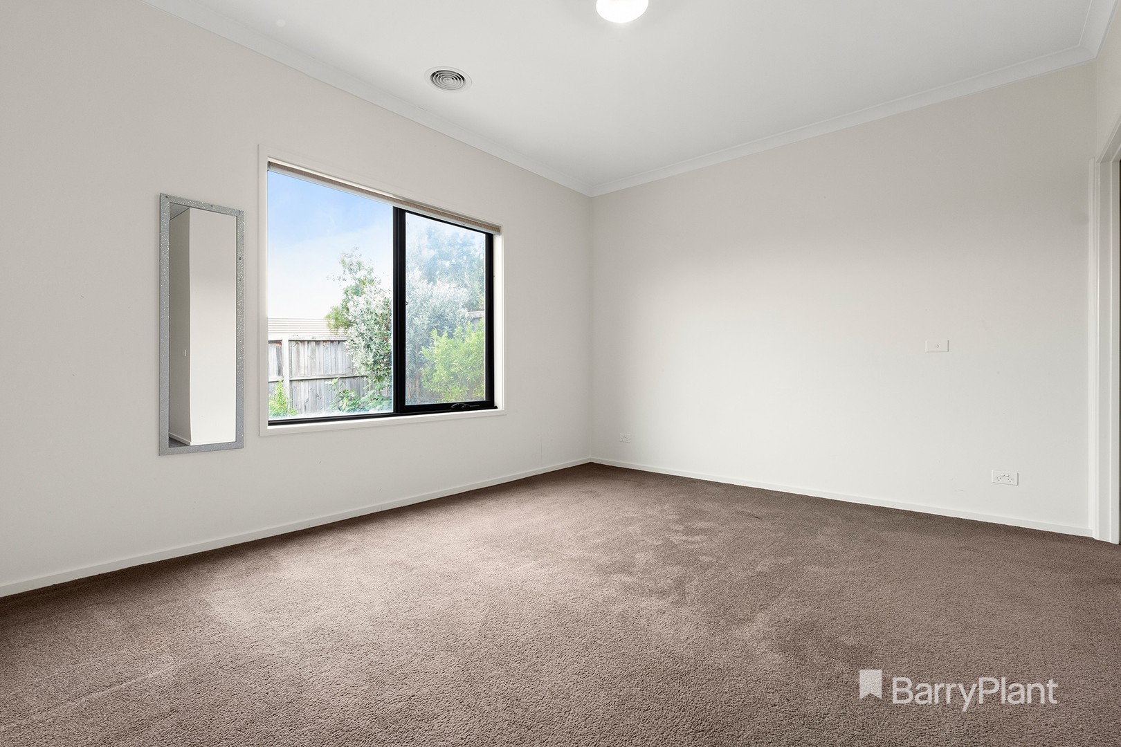 21 Nixon Drive, Berwick, VIC 3806, Berwick - Thumbnail 4