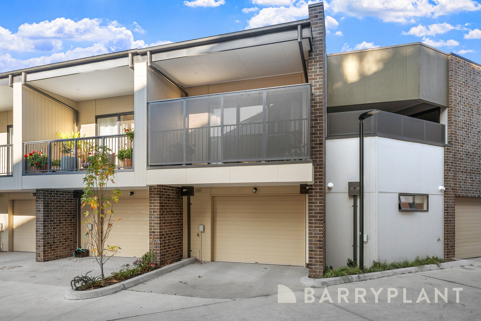 21 Nova Circuit, Bundoora, VIC 3083 - Thumbnail 2 - 13/05/2026