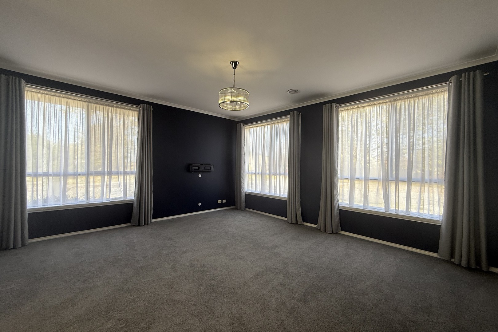 21 Panorama Drive, Hillside, VIC 3037 - Thumbnail 1 - 17/04/2025