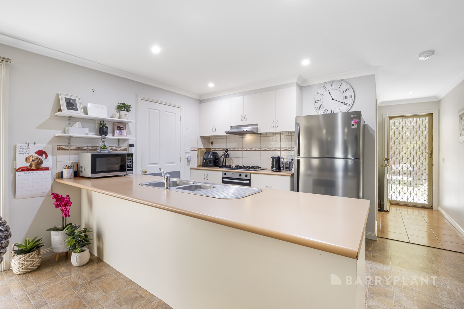 21 Parbury Ave, Lake Gardens, VIC 3355, Lake Gardens - Thumbnail 2