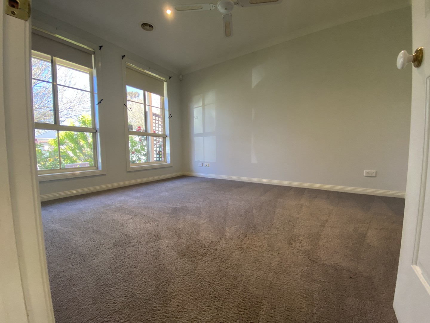 21 Parbury Ave, Lake Gardens, VIC 3355, Lake Gardens - Thumbnail 4