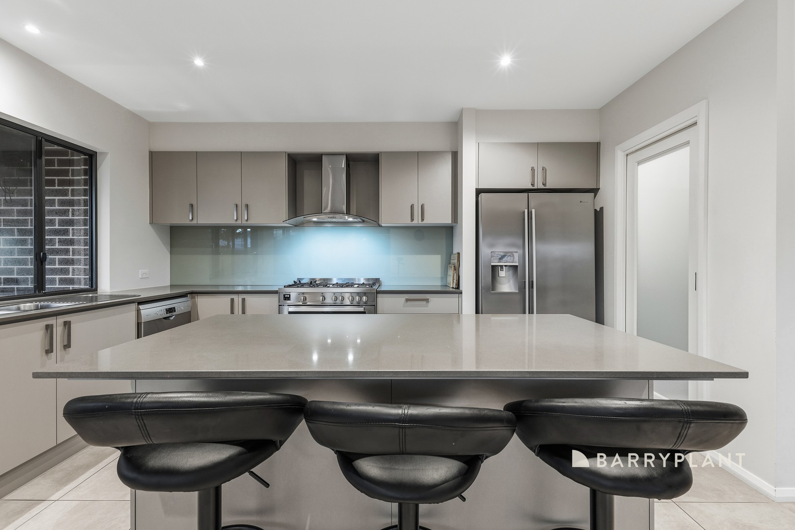 21 Park Central Avenue, Officer, VIC 3809 - Thumbnail 2 - 31/03/2026