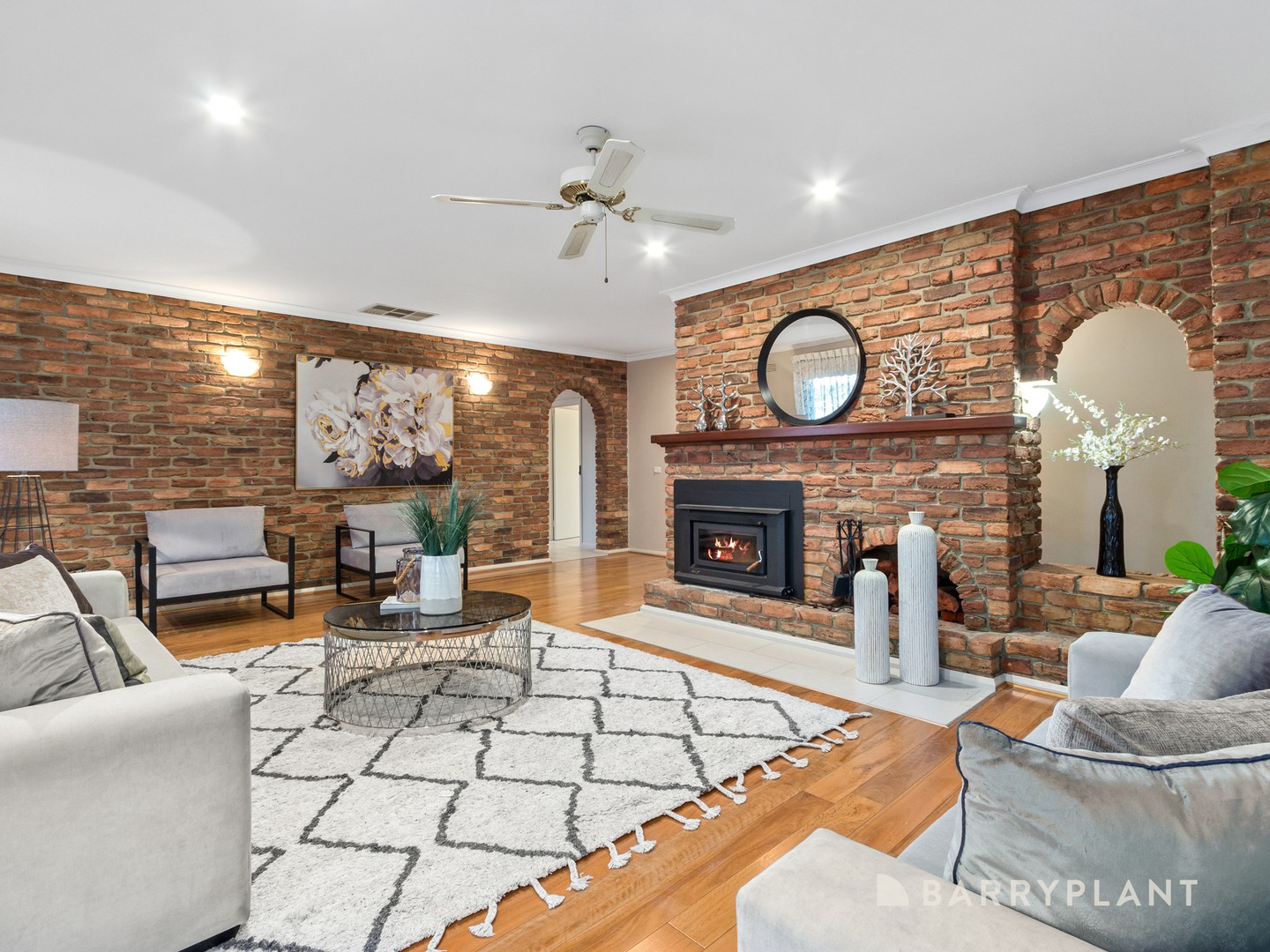 21 Piccadilly Avenue, Wantirna South, VIC 3152, Wantirna South - Thumbnail 2