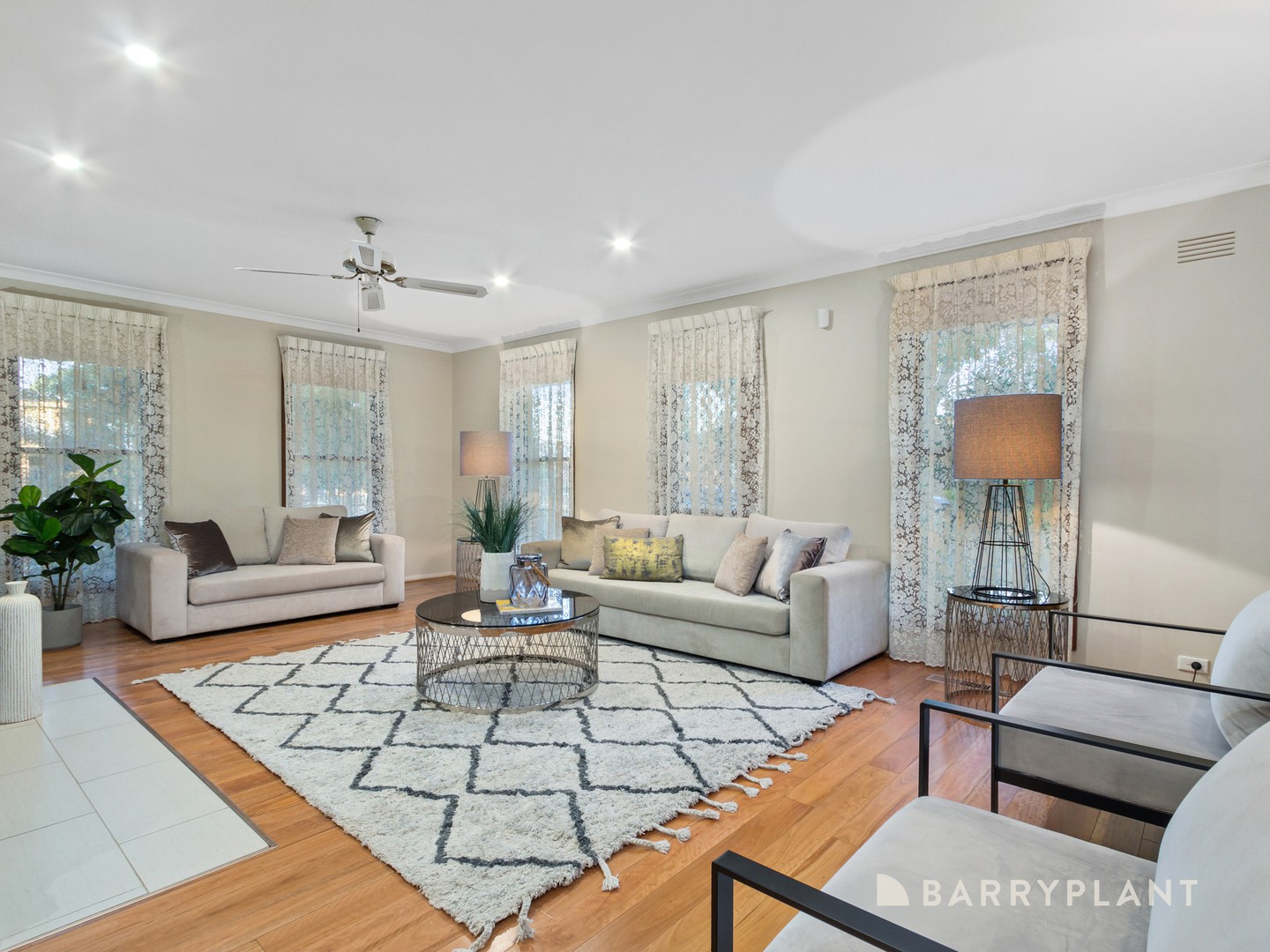 21 Piccadilly Avenue, Wantirna South, VIC 3152, Wantirna South - Thumbnail 3