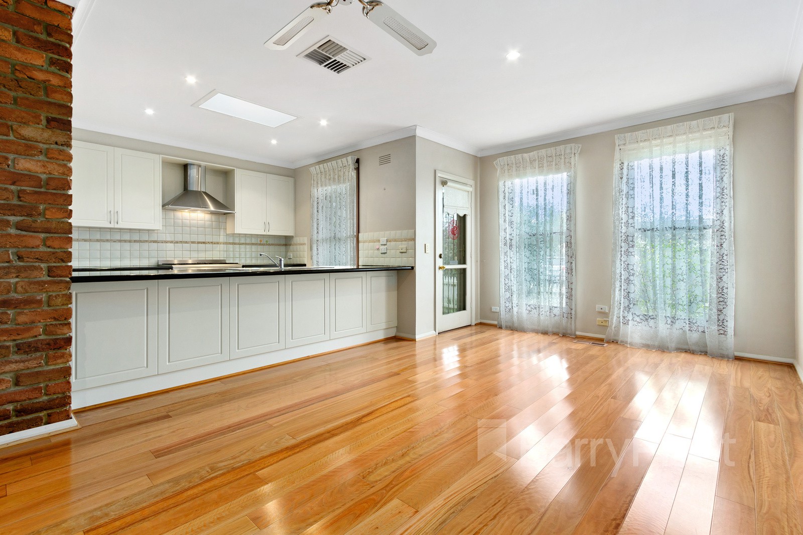 21 Piccadilly Avenue, Wantirna South, VIC 3152, Wantirna South - Thumbnail 7