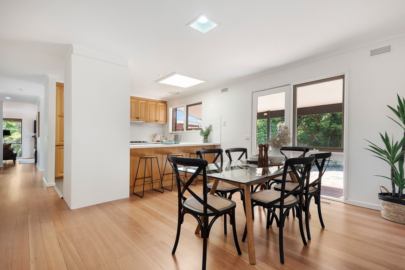 21 Pine Hill Drive, Frankston, VIC 3199, Frankston - Thumbnail 6