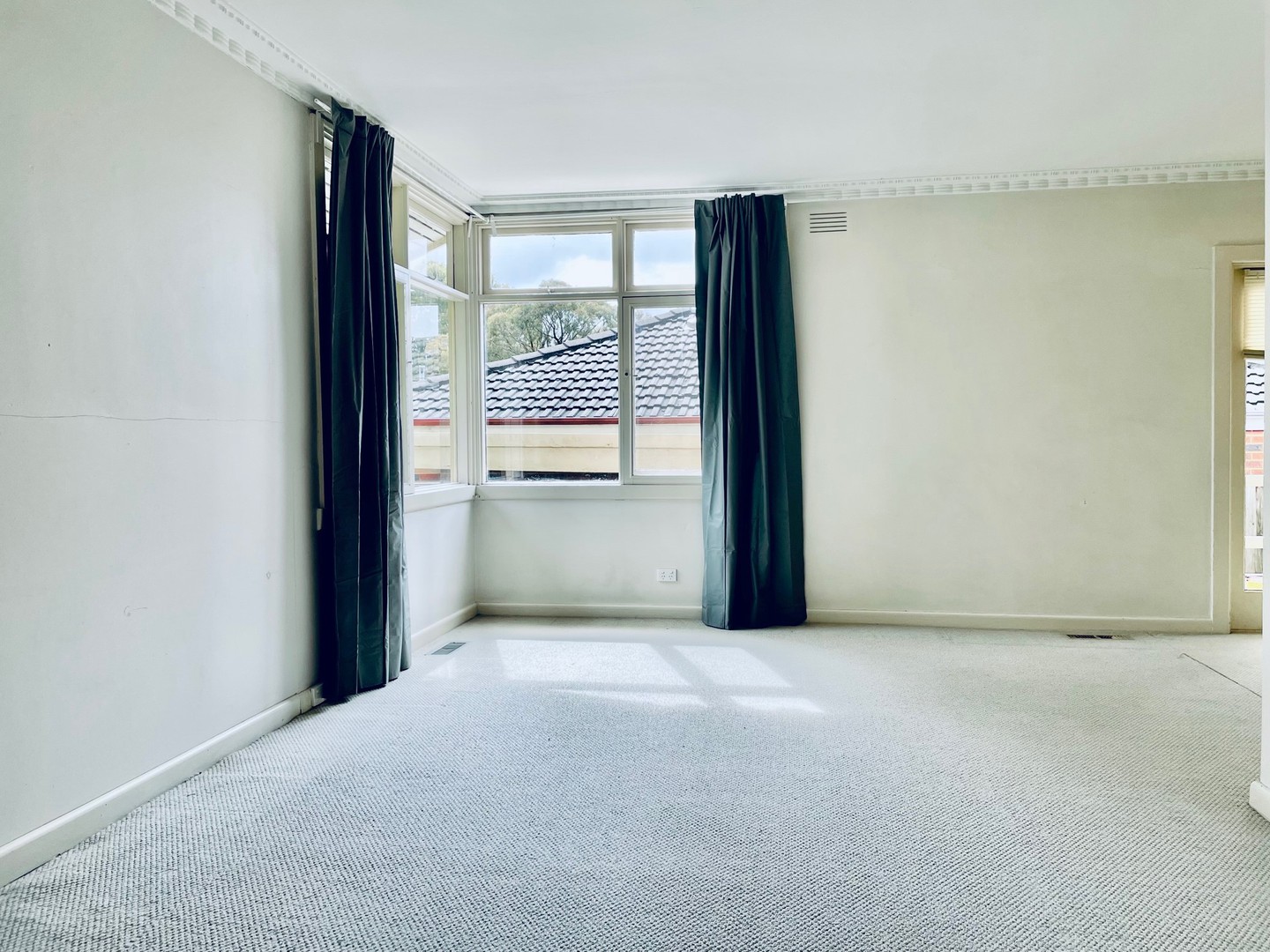 21 Reserve Avenue, Mitcham, VIC 3132, Mitcham - Thumbnail 4