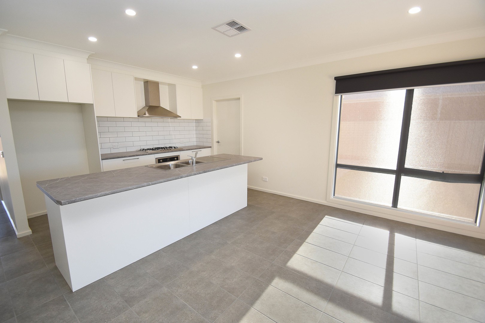 21 Rita Drive, Mildura, VIC 3500, Mildura - Thumbnail 2