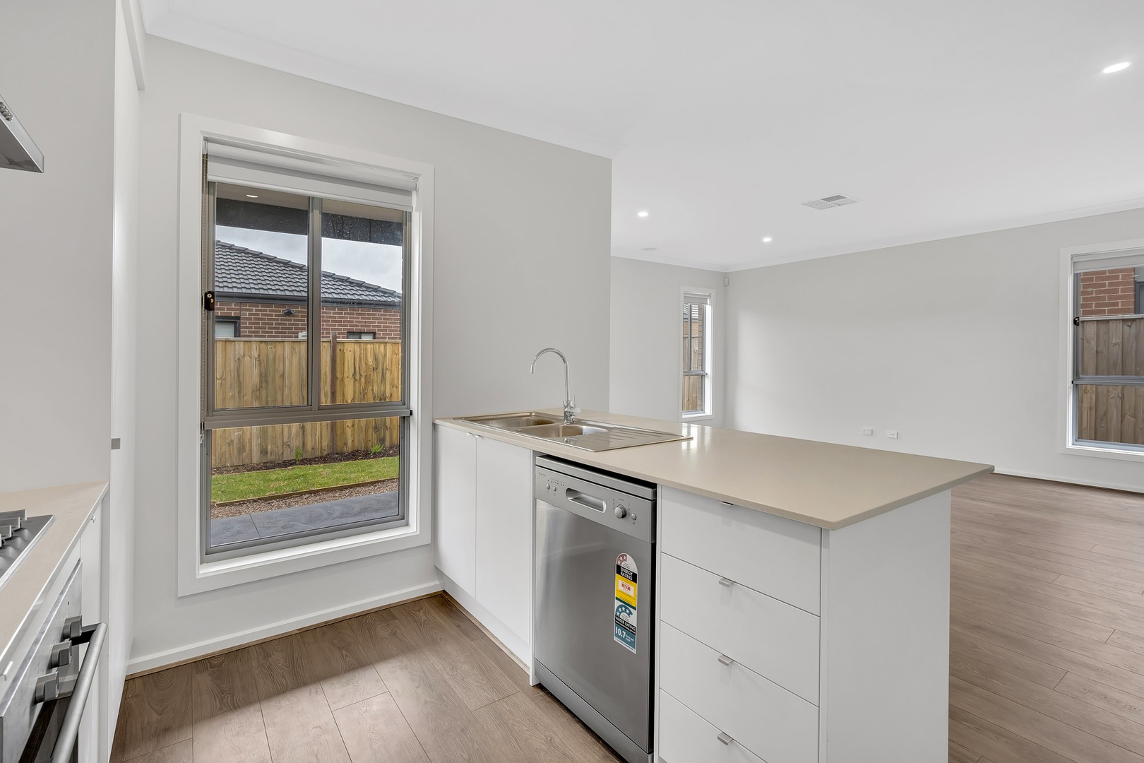 21 Rocco Avenue, Donnybrook, VIC 3064, Donnybrook - Thumbnail 3