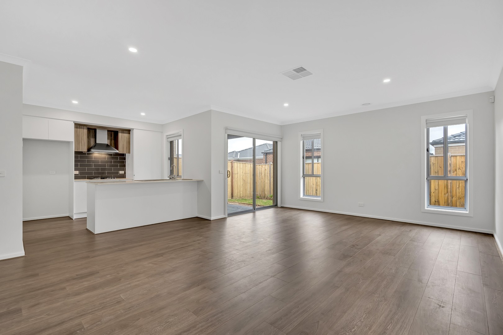 21 Rocco Avenue, Donnybrook, VIC 3064, Donnybrook - Thumbnail 4