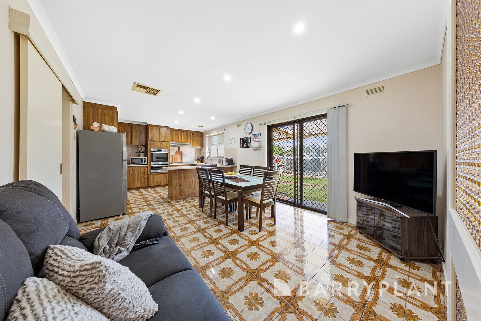 21 Snow Street, Keilor Park, VIC 3042, Keilor Park - Thumbnail 6