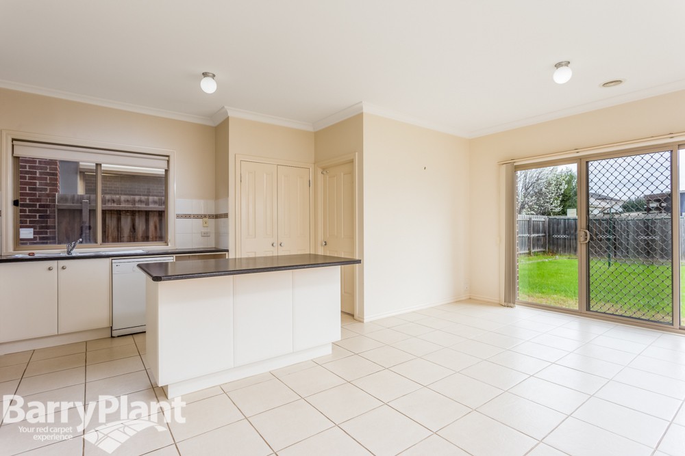 21 South Hampton Drive, Point Cook, VIC 3030, Point Cook - Thumbnail 4