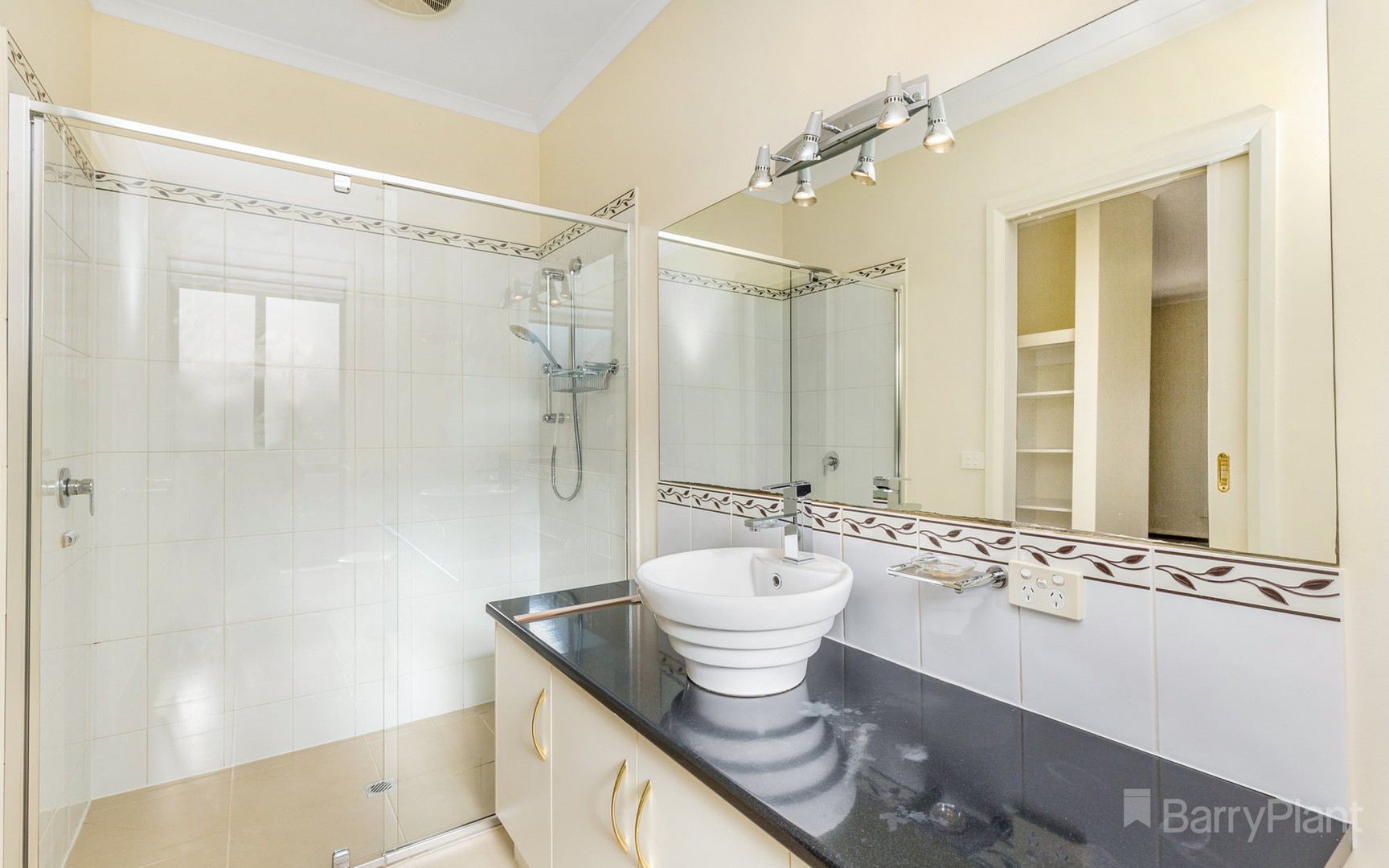 21 St James Wood DriveNorth Bendigo, VIC 3550  - Leased, North Bendigo - Thumbnail 5