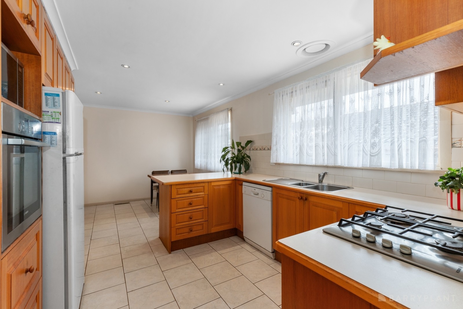 21 Summerhill Avenue, Wheelers Hill, VIC 3150, Wheelers Hill - Thumbnail 5