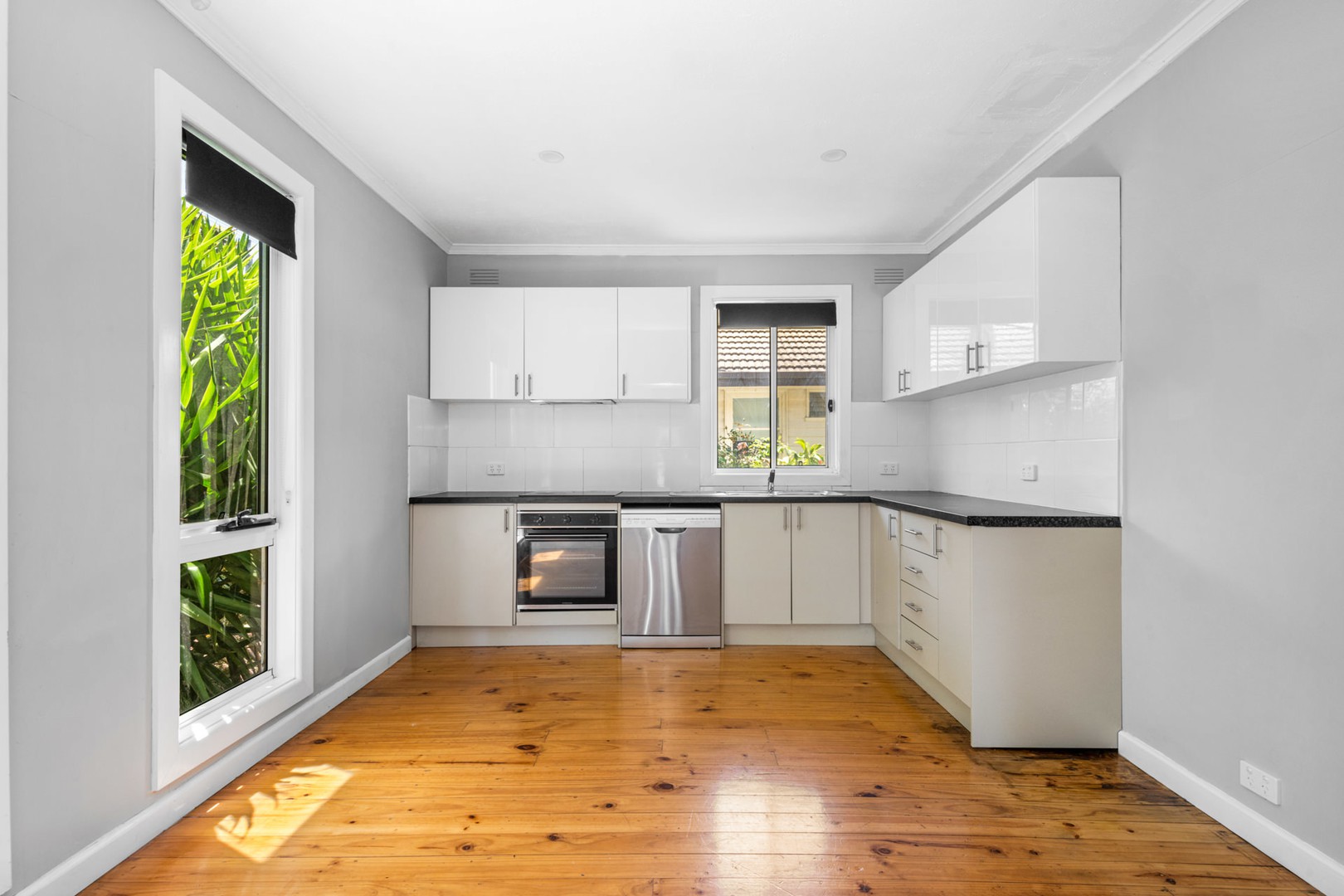 21 Swallow Crescent, Norlane, VIC 3214 - Thumbnail 2 - 10/12/2025