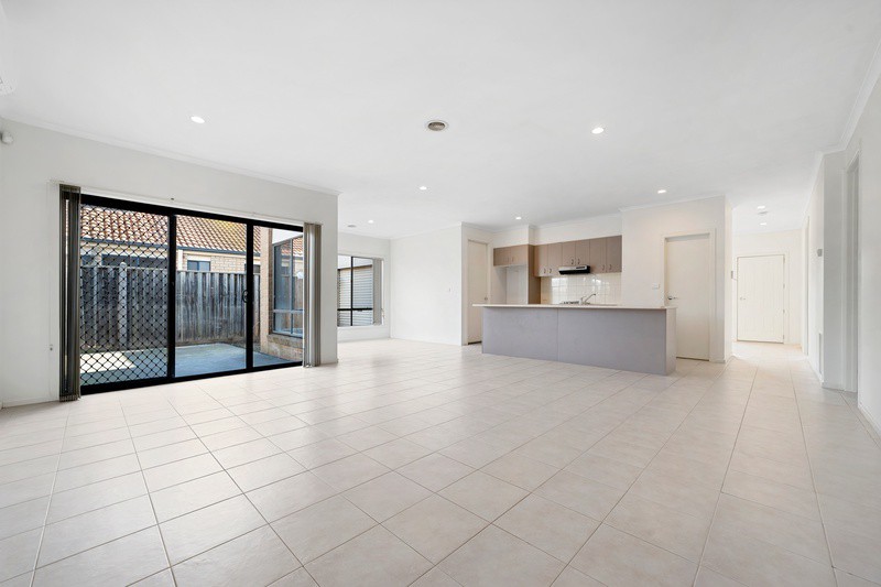 21 Swordgrass Avenue, Tarneit, VIC 3029 - Thumbnail 1 - 07/09/2026
