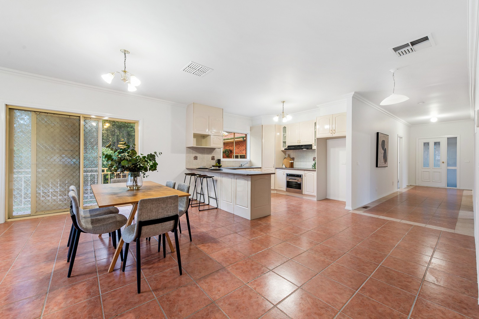 21 Tasman Crescent, Taylors Lakes, VIC 3038, Taylors Lakes - Thumbnail 6